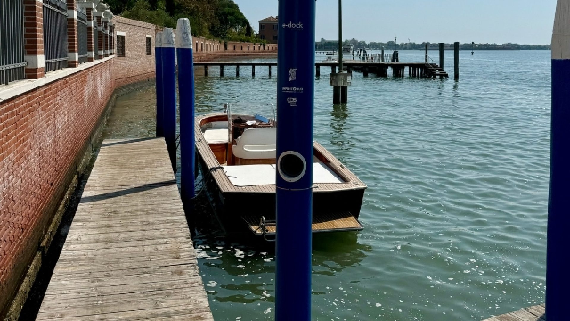 colonnina di ricarica isola di san servolo